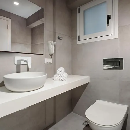Hotell Myzith Luxury 3*