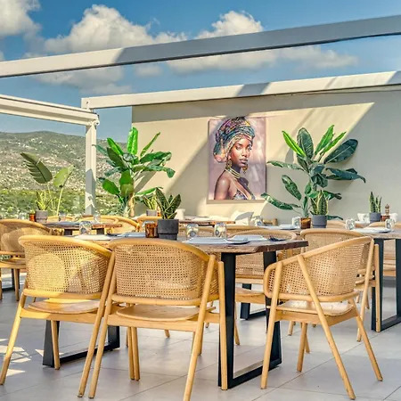 Hotell Myzith Luxury 3*