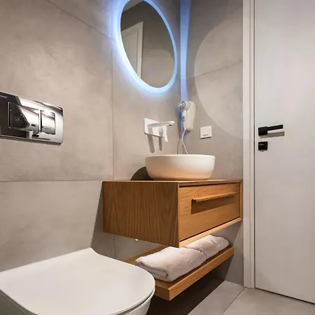 Hotell Myzith Luxury